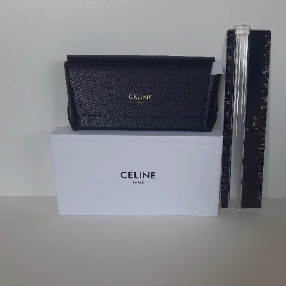 Celine Sunglass case with Celine box and cloth - Picture 3 of 3